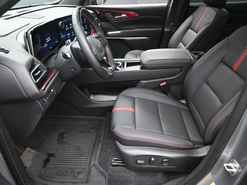 Used 2024 Chevrolet Traverse RS w/ LPO, Floor Liner Package image 15