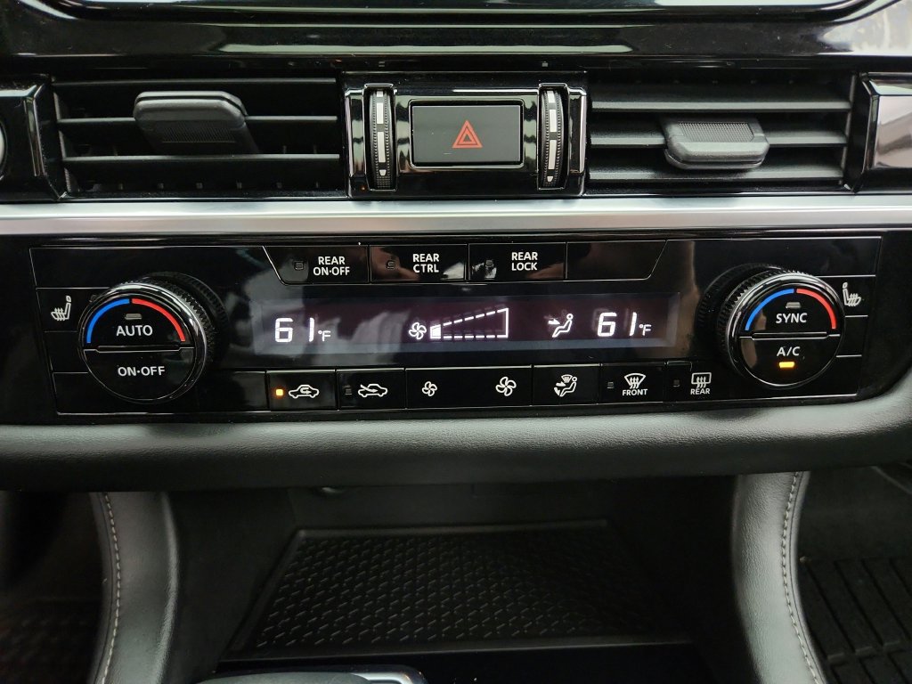 Used 2022 Nissan Pathfinder SV w/ SV Premium Package AWD/4WD image 17