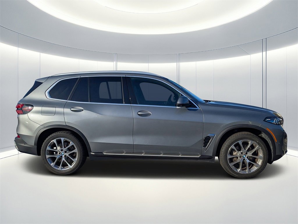 Used 2024 BMW X5 sDrive40i image 3