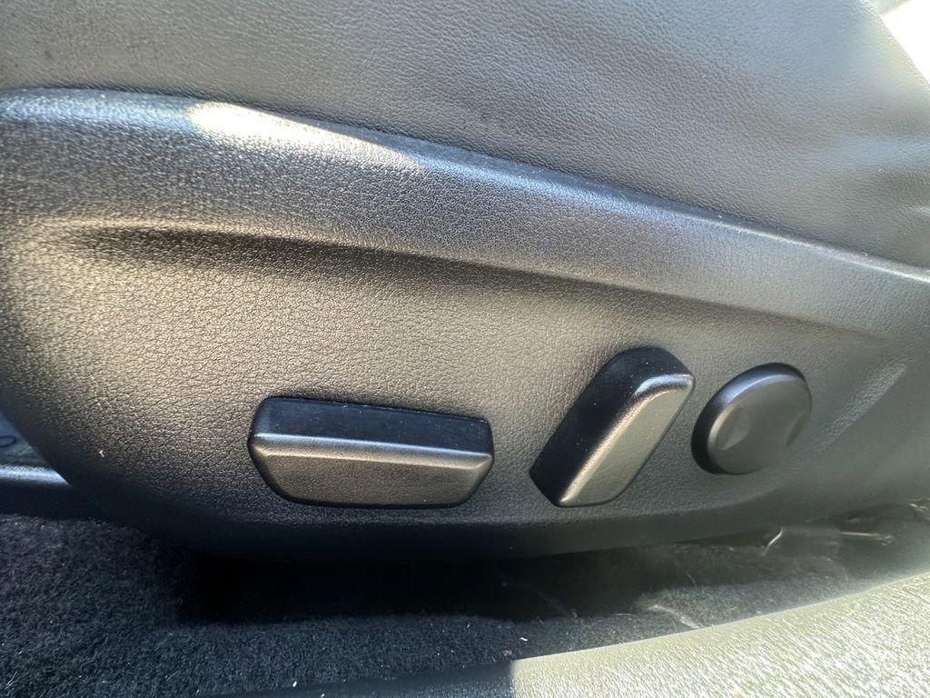 Used 2024 MAZDA MAZDA3 s image 10