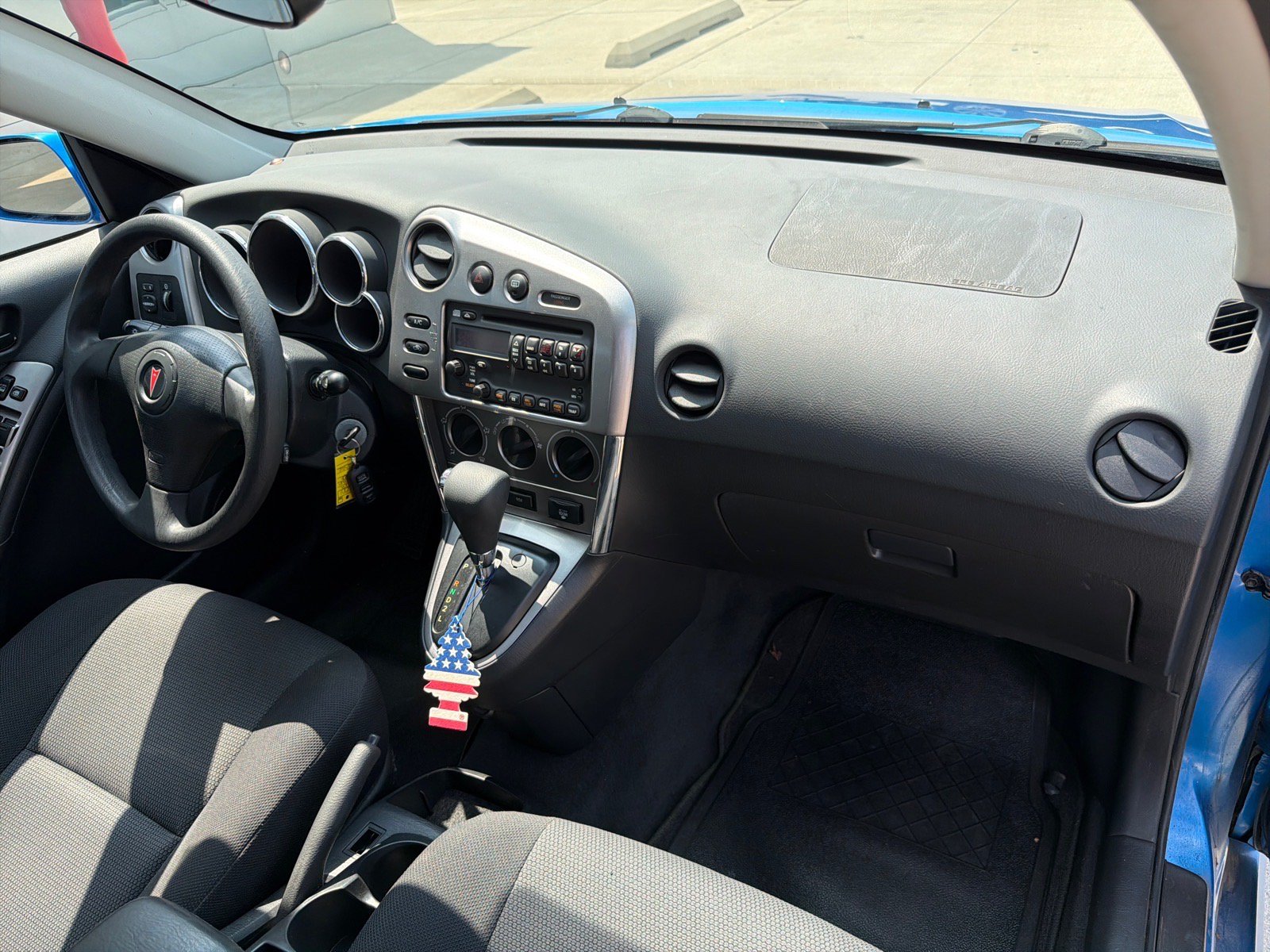 Used 2008 Pontiac Vibe w/ Preferred Package FWD image 25