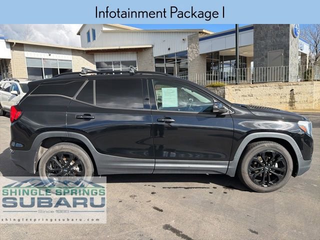 Used 2020 GMC Terrain SLE w/ Driver Convenience Package image 3