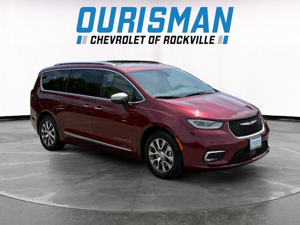 Used 2023 Chrysler Pacifica Pinnacle