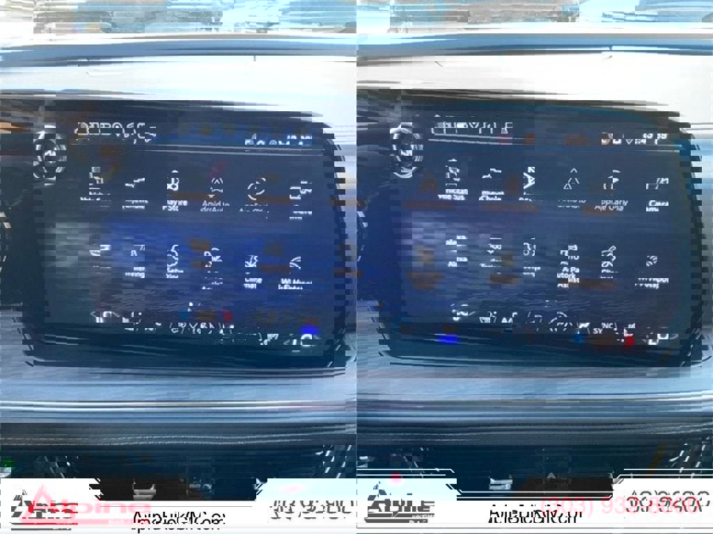 Used 2025 Chevrolet Tahoe Z71 image 17