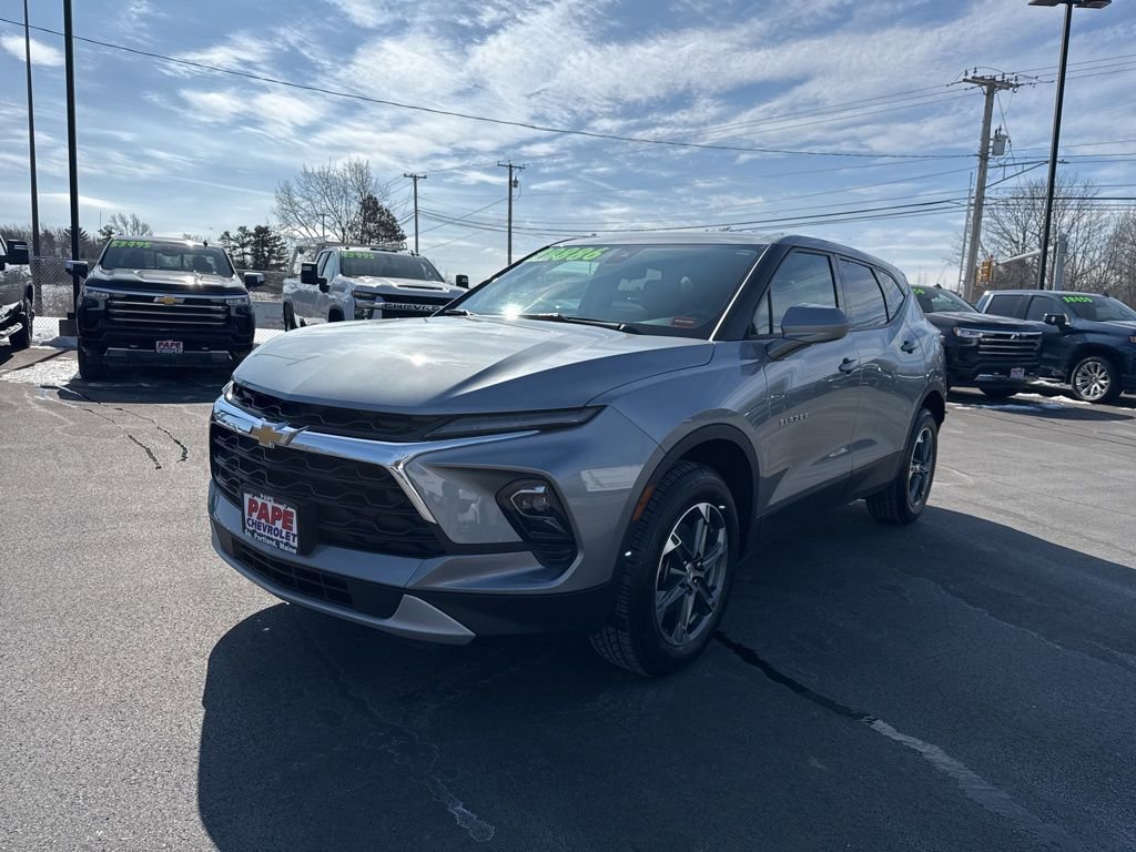 Used 2025 Chevrolet Blazer LT image 8