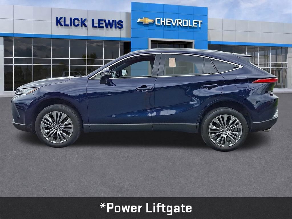 Used 2023 Toyota Venza XLE AWD/4WD image 4