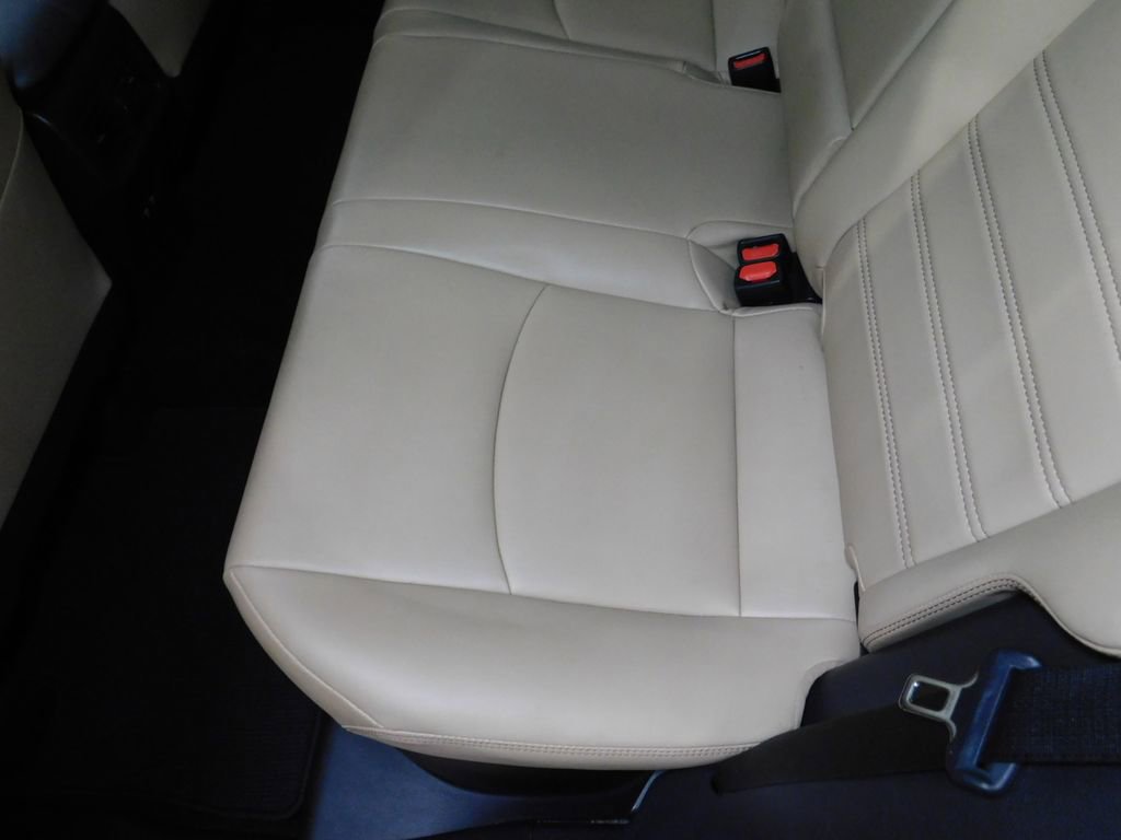 Used 2020 Toyota RAV4 Limited w/ Carpet Mat Package image 70