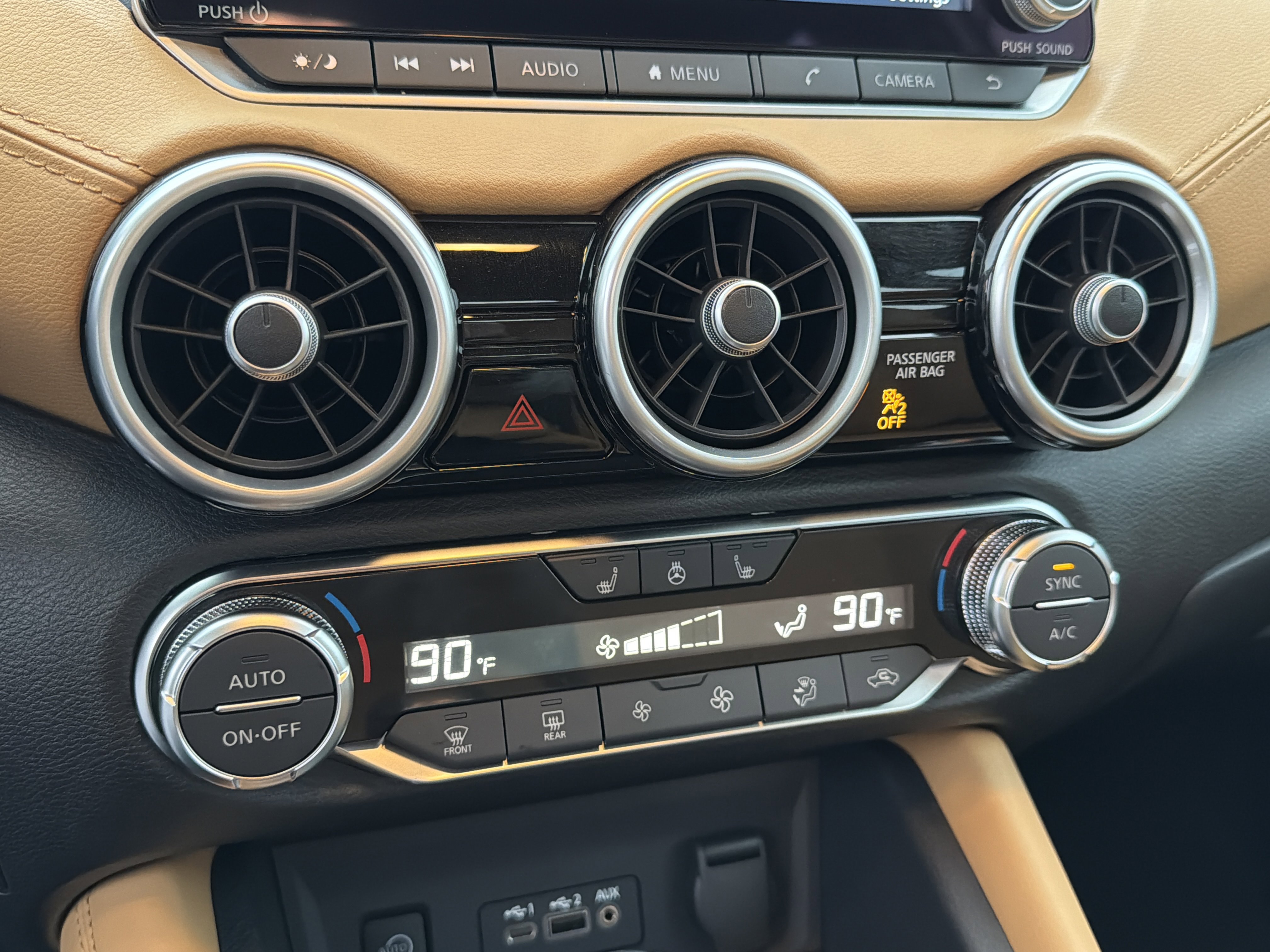 Used 2024 Nissan Sentra SV w/ SV Premium Package image 30