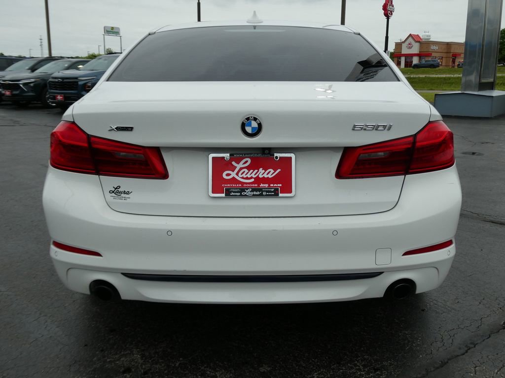 Used 2019 BMW 530i xDrive w/ Convenience Package AWD/4WD image 6