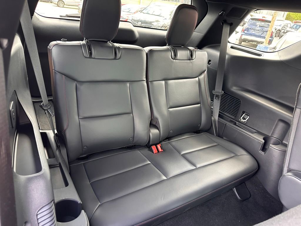 Used 2025 Ford Explorer ST AWD/4WD image 23