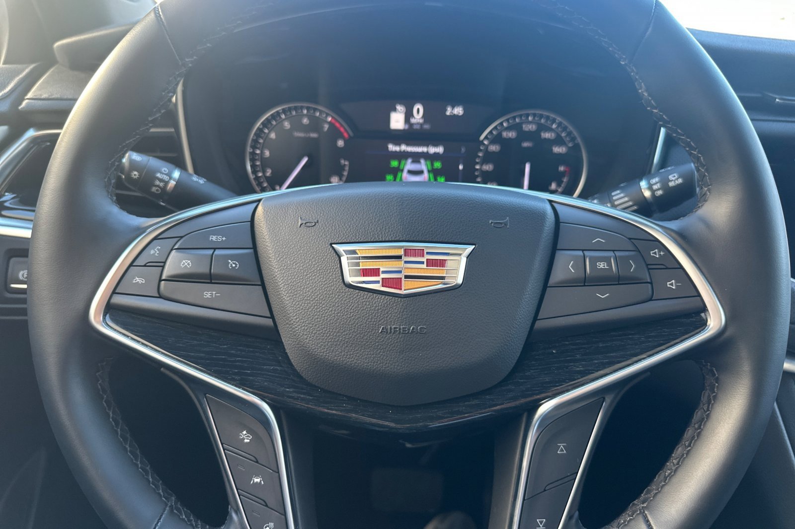 Used 2025 Cadillac XT5 Premium Luxury image 32