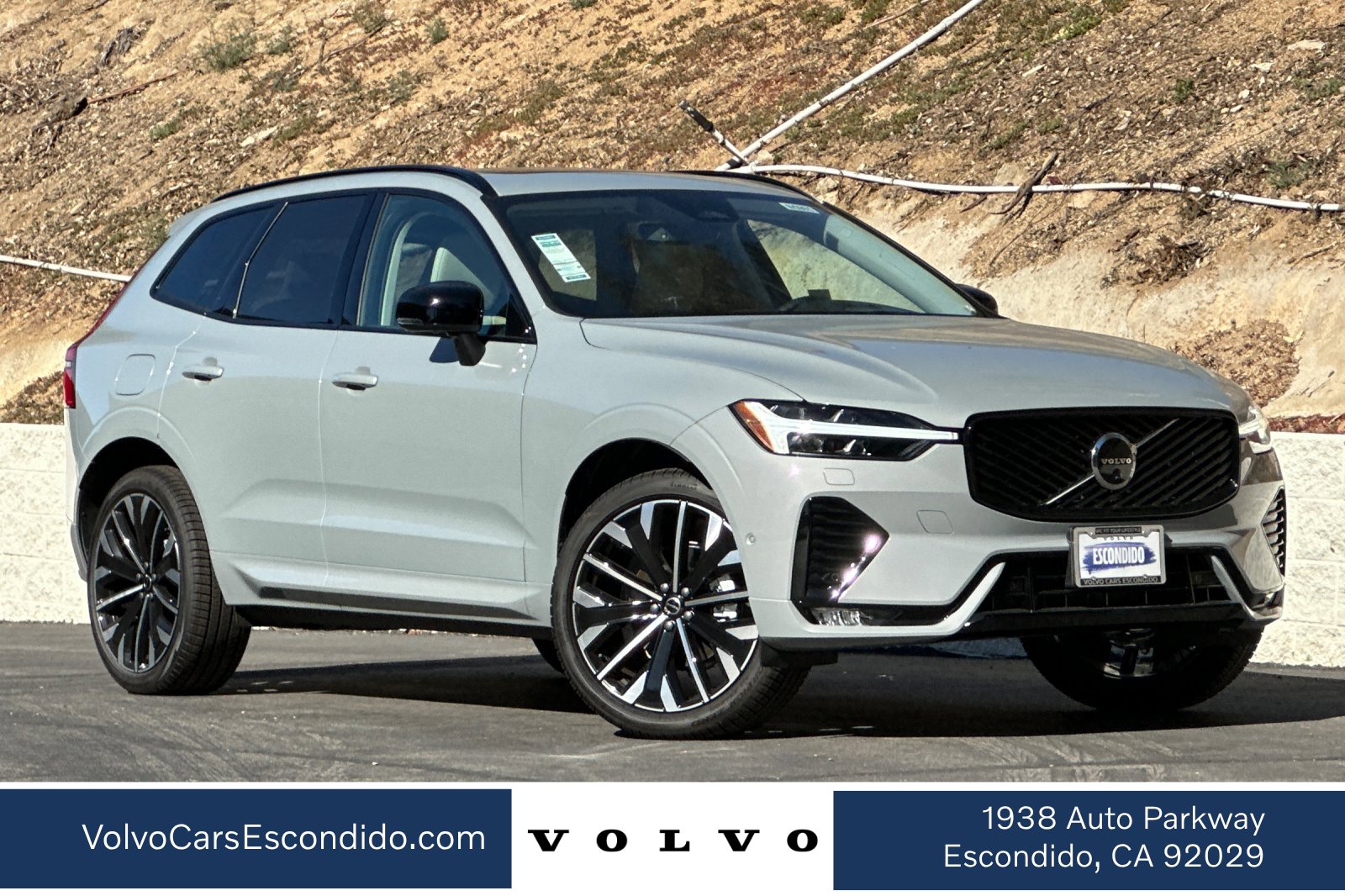 New 2026 Volvo XC60 B5 Ultra w/ Climate Package AWD/4WD image 1