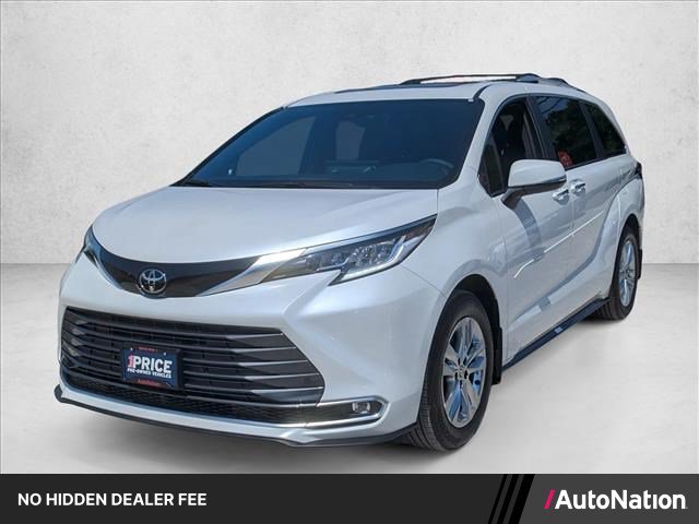 Used 2026 Toyota Sienna Limited AWD/4WD image 1