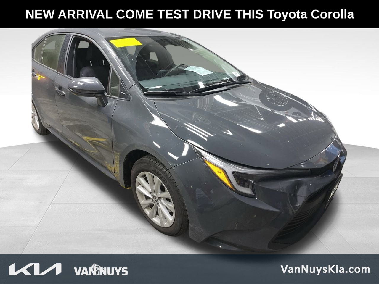 Used 2024 Toyota Corolla LE image 3