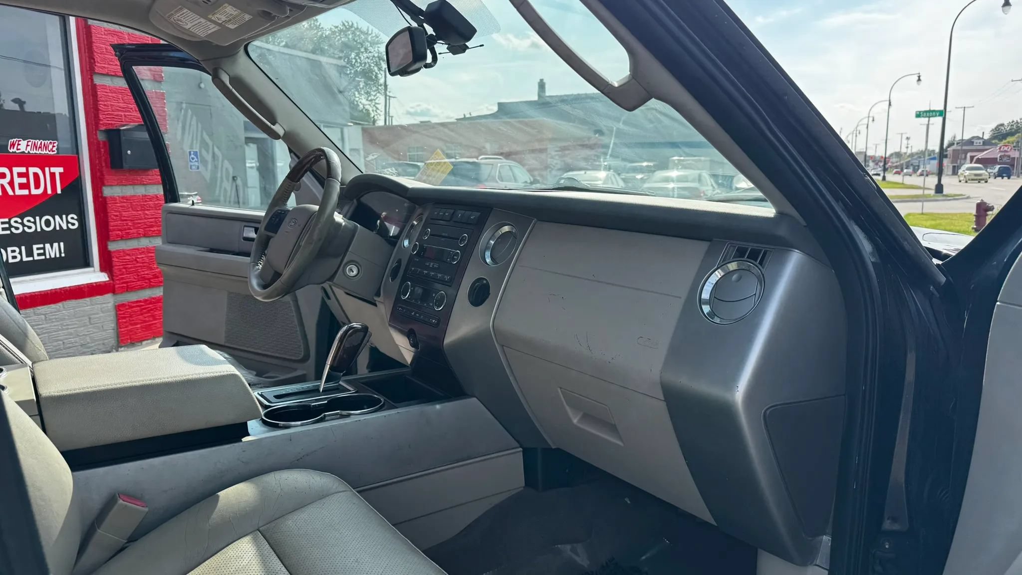 Used 2010 Ford Expedition EL Limited AWD/4WD image 25