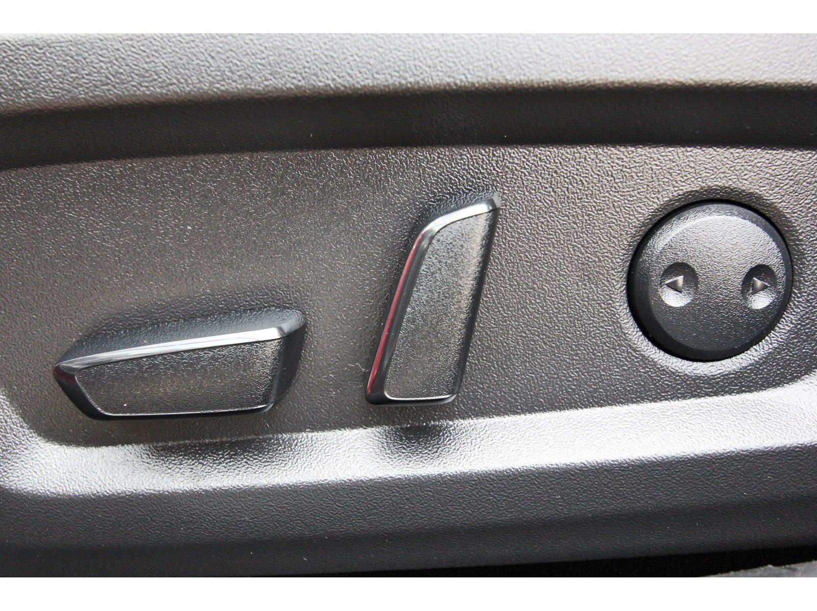 Used 2025 Mitsubishi Outlander SE FWD image 33