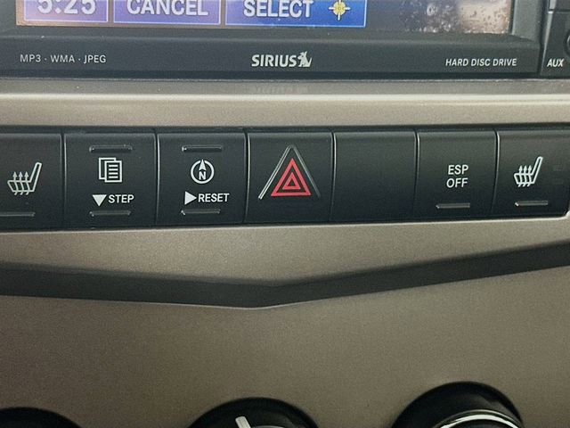 Used 2010 Chrysler Sebring Limited image 20