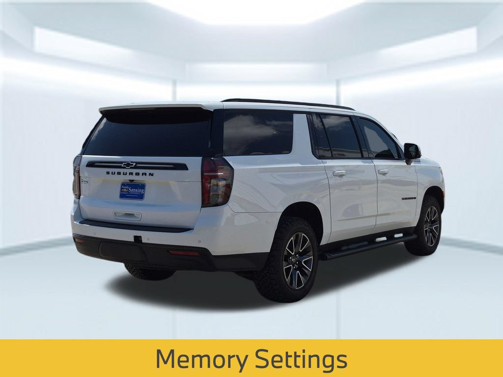 Used 2023 Chevrolet Suburban Z71 w/ Luxury Package AWD/4WD image 6