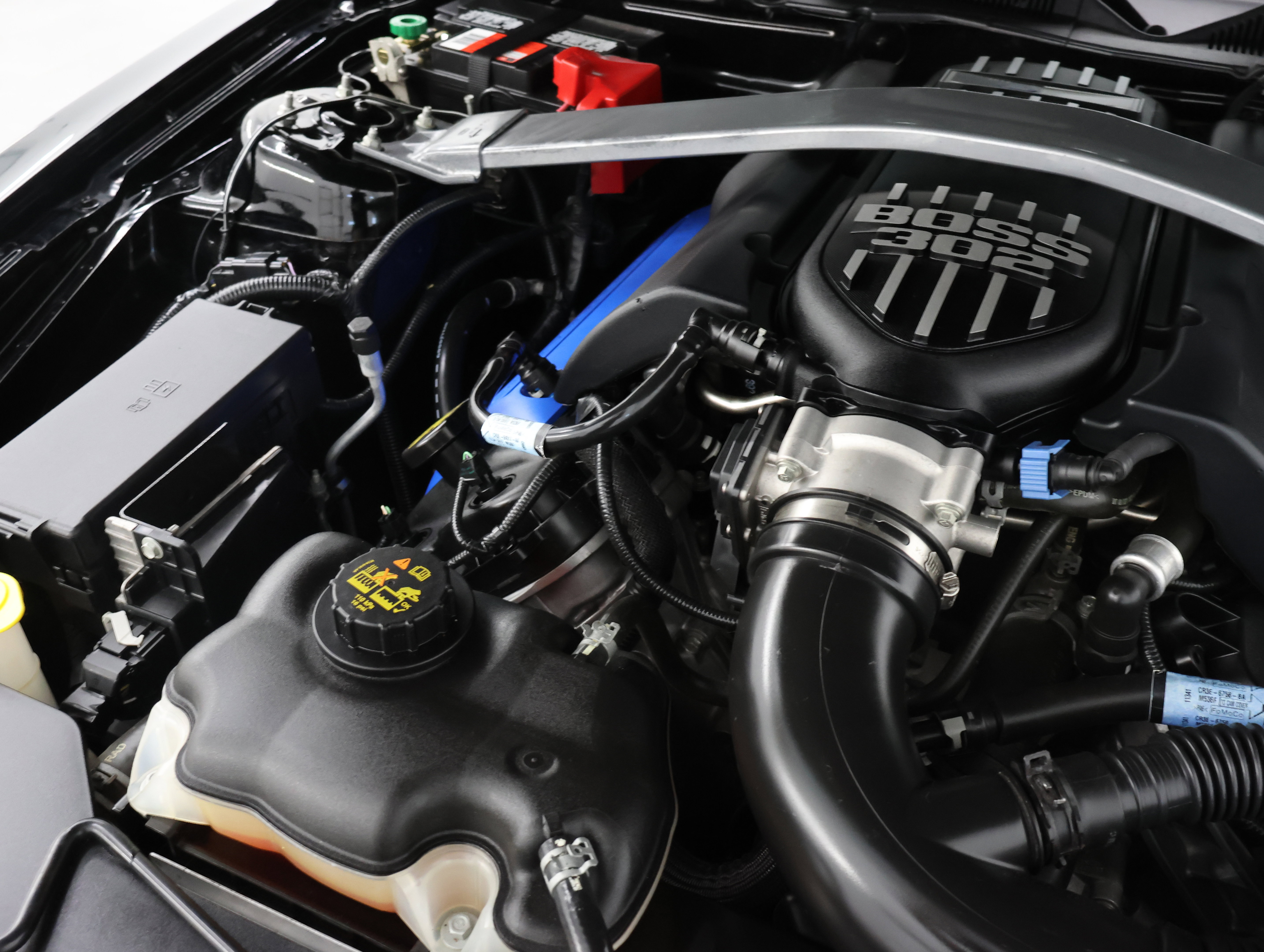 Used 2012 Ford Mustang Boss 302 RWD image 16