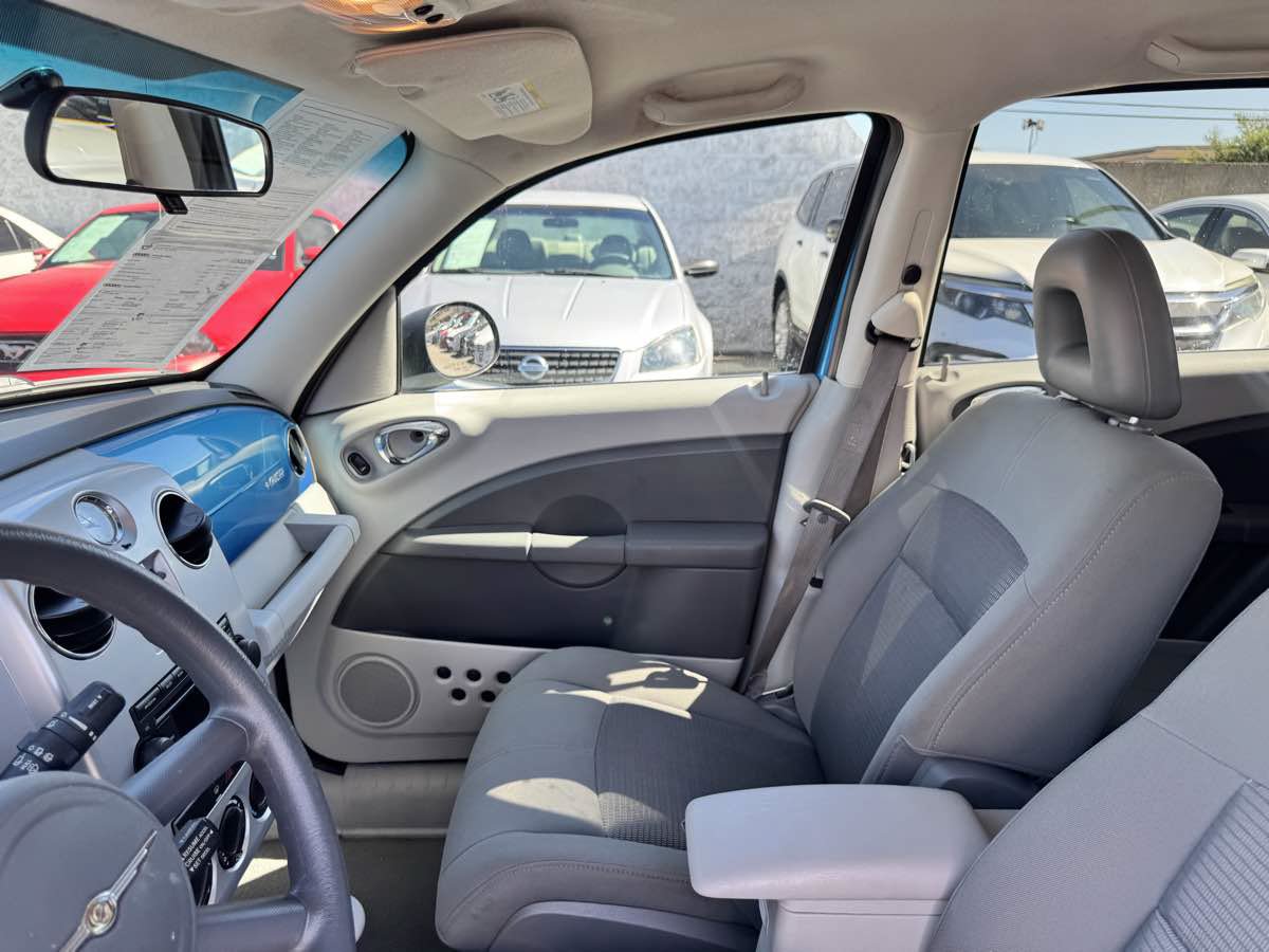 Used 2008 Chrysler PT Cruiser Touring FWD image 34