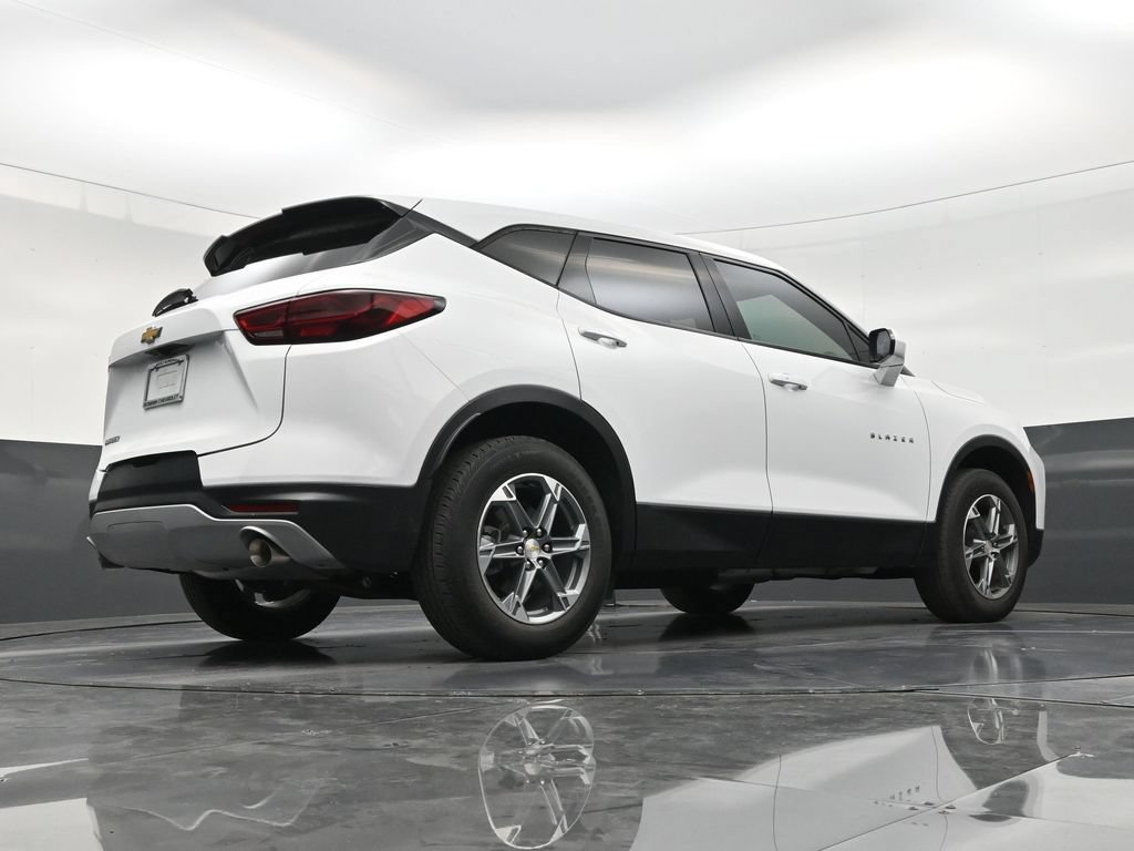 Used 2023 Chevrolet Blazer LT FWD image 24
