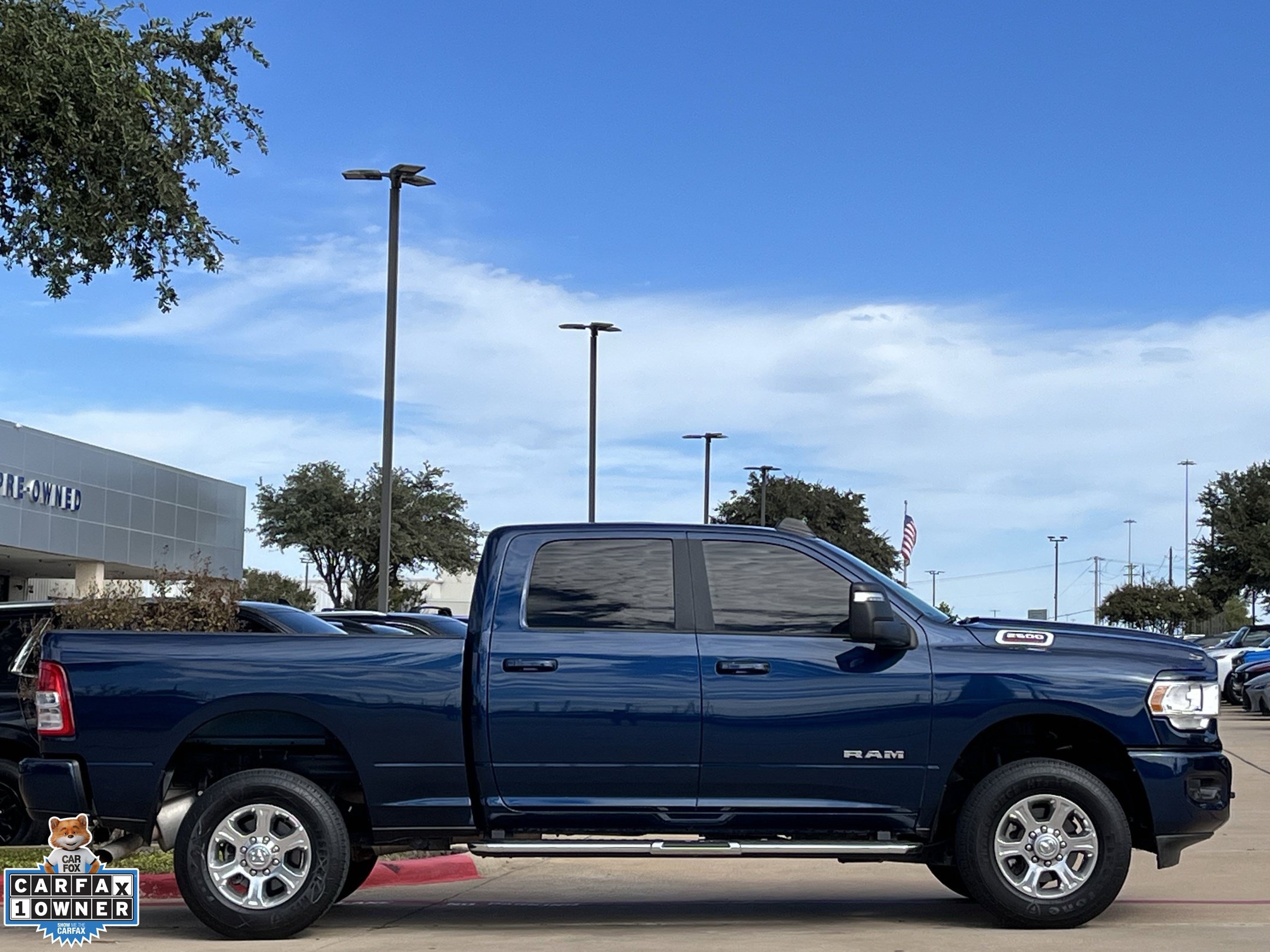 Used 2024 RAM 2500 Big Horn w/ Sport Appearance Package AWD/4WD image 3