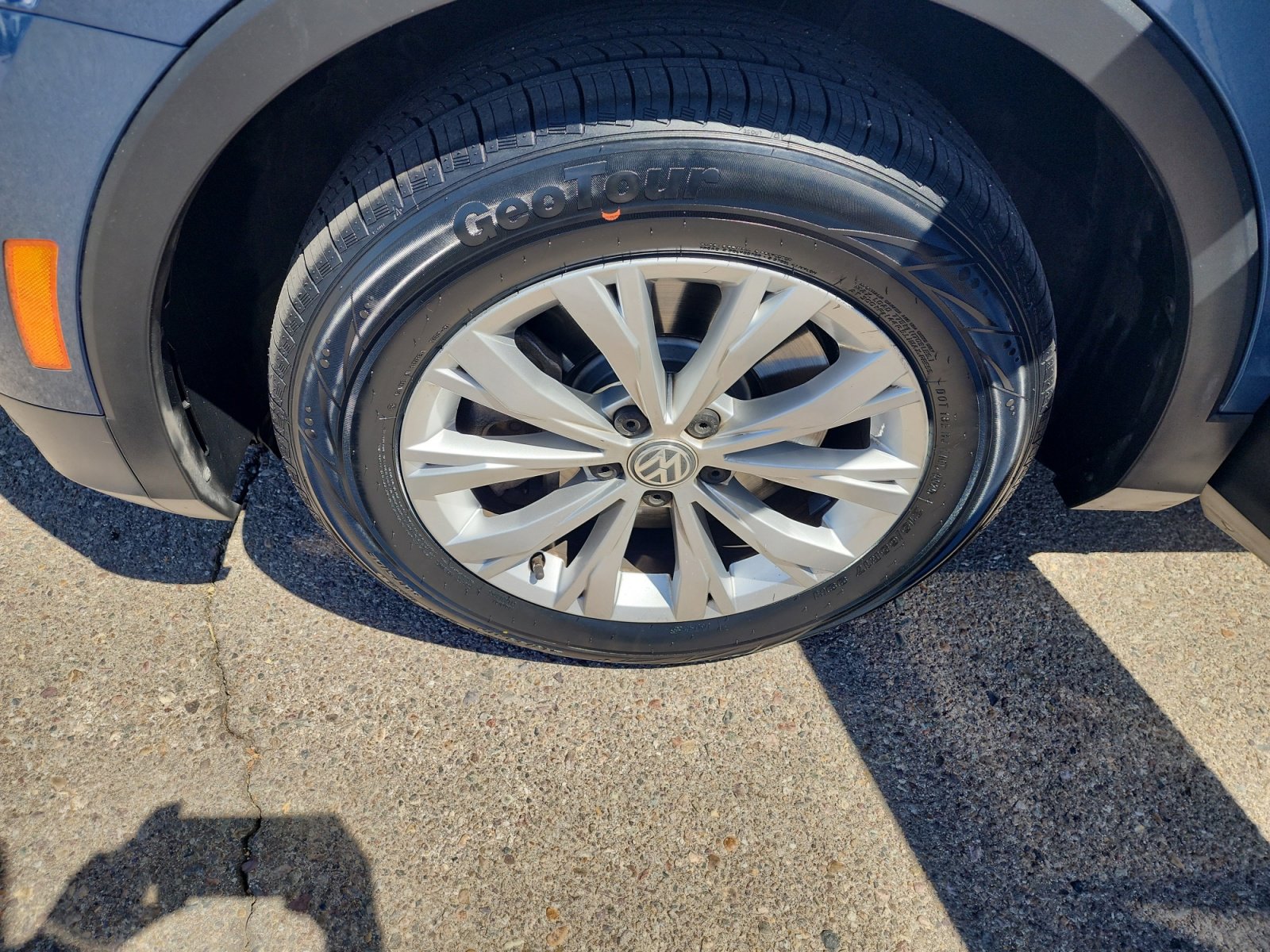Used 2018 Volkswagen Tiguan S FWD image 26