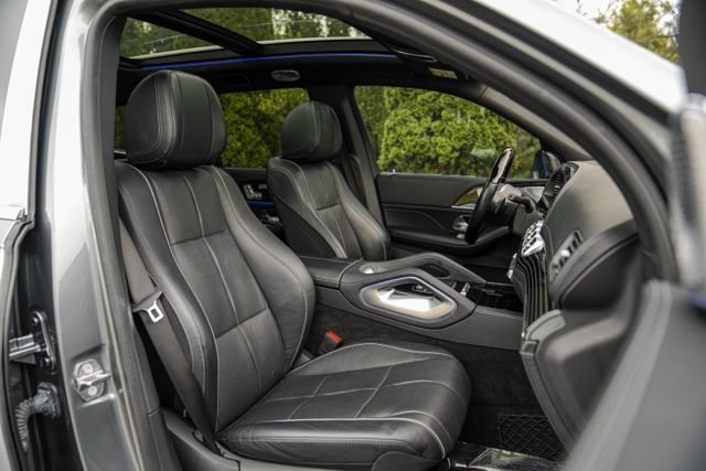 Used 2021 Mercedes-Benz Maybach GLS 600 4MATIC image 46