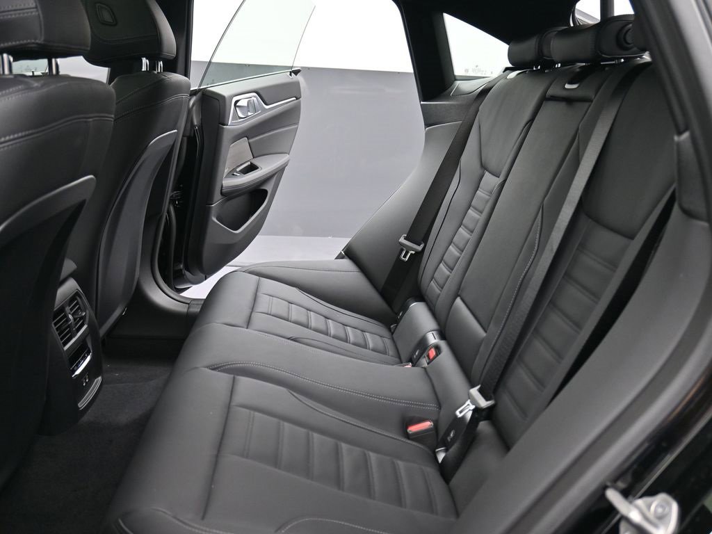 New 2026 BMW 430i xDrive w/ M Sport Package image 17