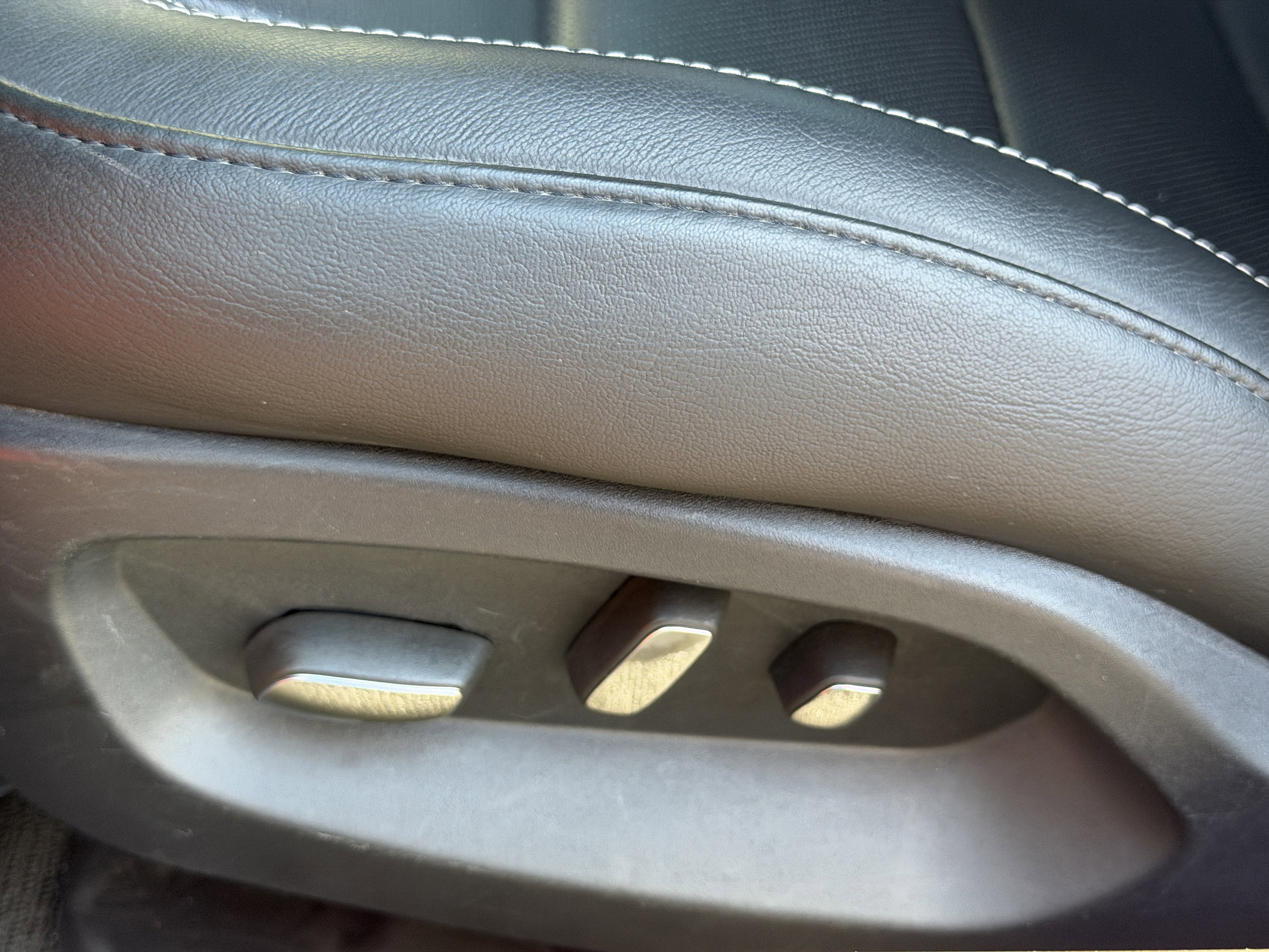 Used 2016 Chevrolet Corvette Stingray Coupe w/ 3LT Preferred Equipment Group image 23