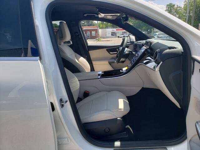 New 2025 Mercedes-Benz GLC 350e 4MATIC image 16