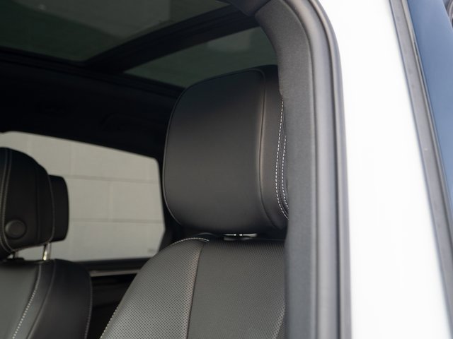 Certified 2025 Porsche Macan S image 19