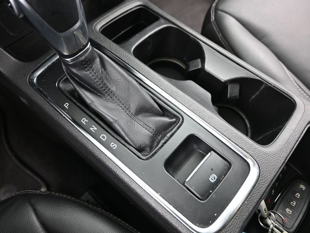 Used 2019 Ford Escape Titanium image 29