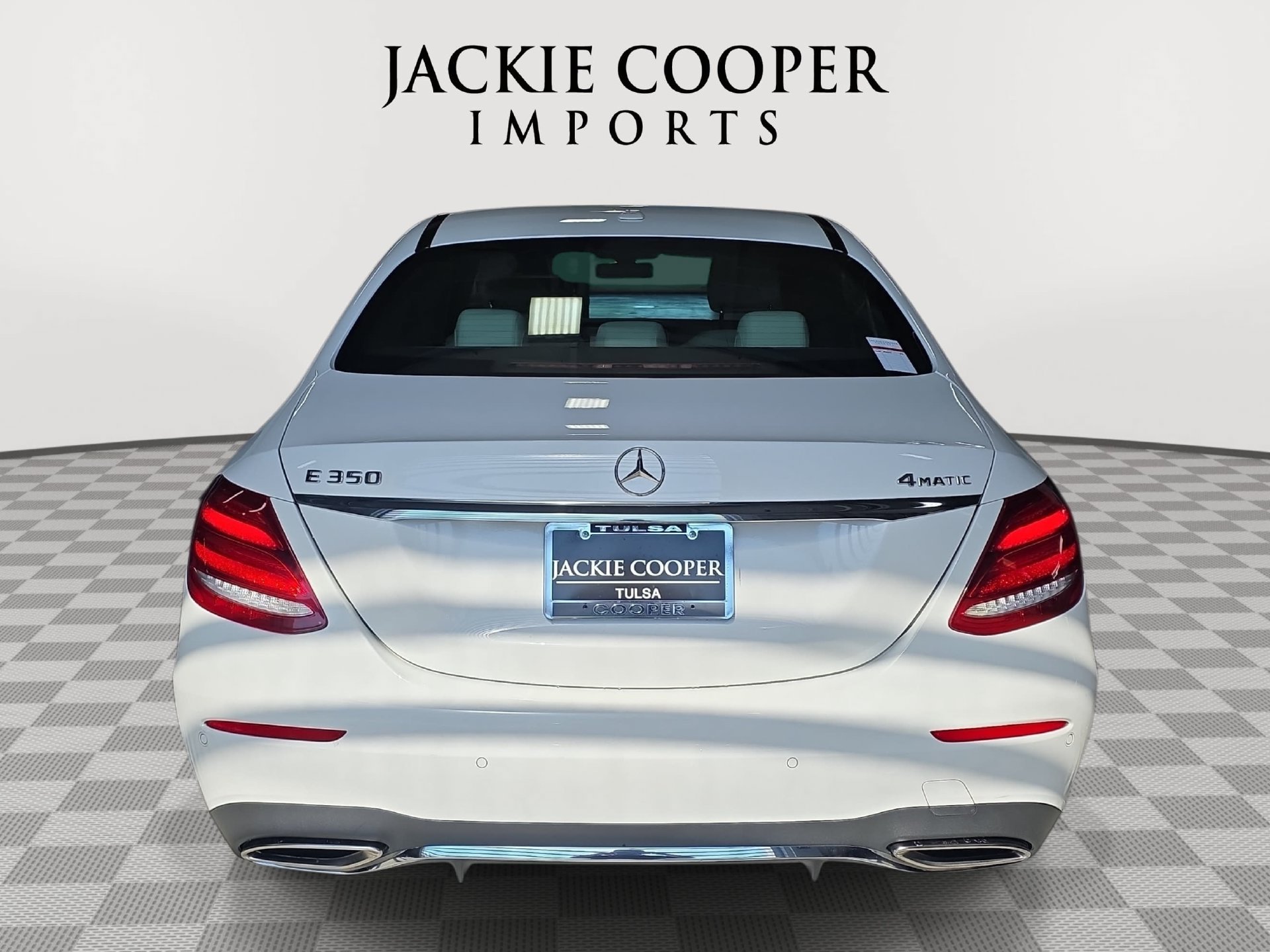 Used 2020 Mercedes-Benz E 350 4MATIC Sedan image 6