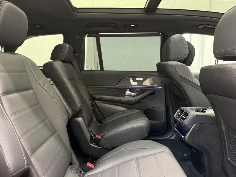 New 2026 Mercedes-Benz GLS 580 4MATIC image 5