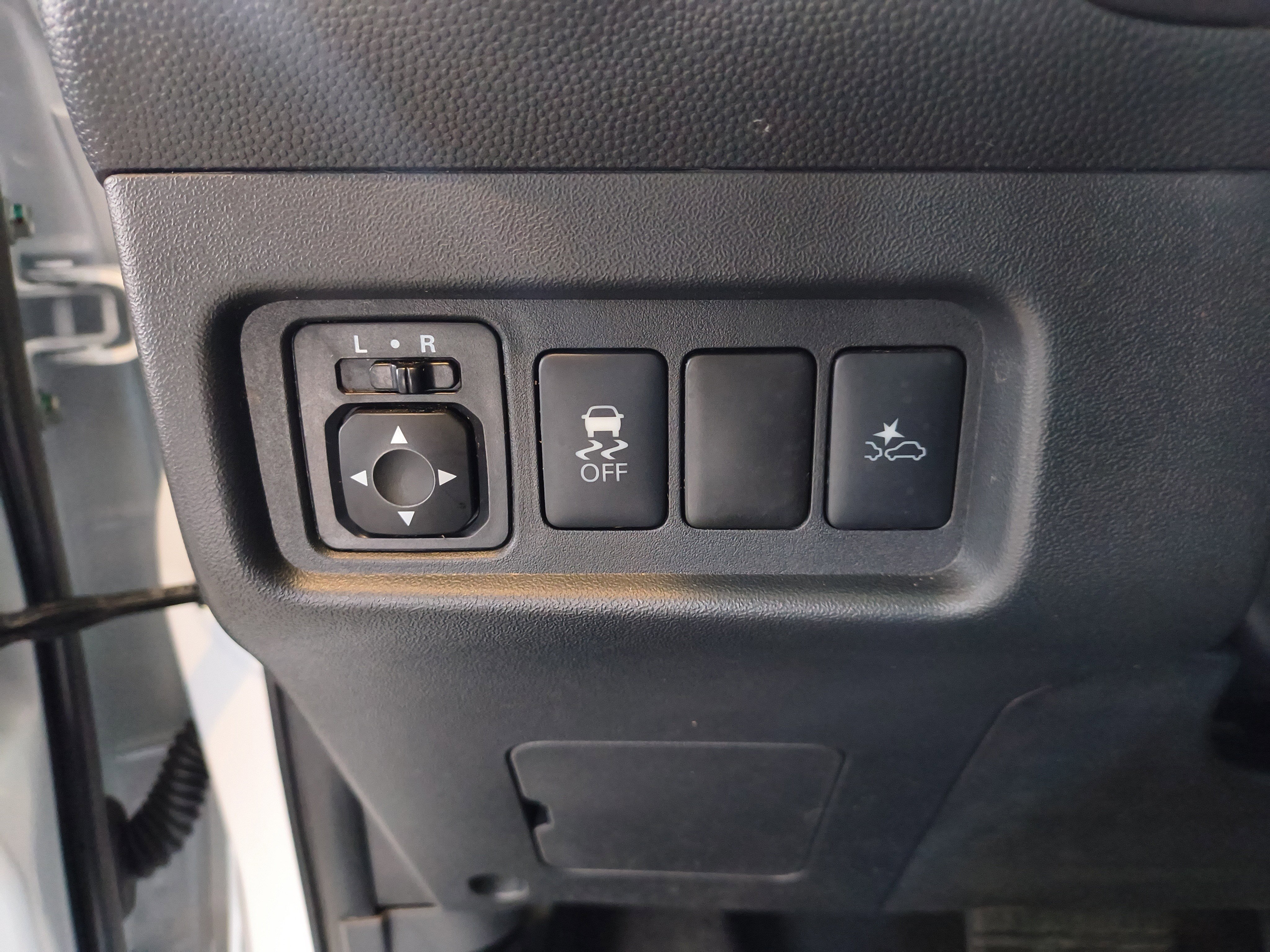 Used 2024 Mitsubishi Mirage ES image 13