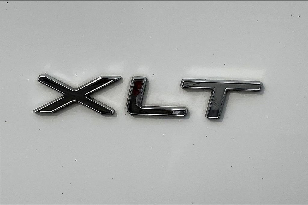 Used 2024 Ford Transit 350 XLT RWD image 21