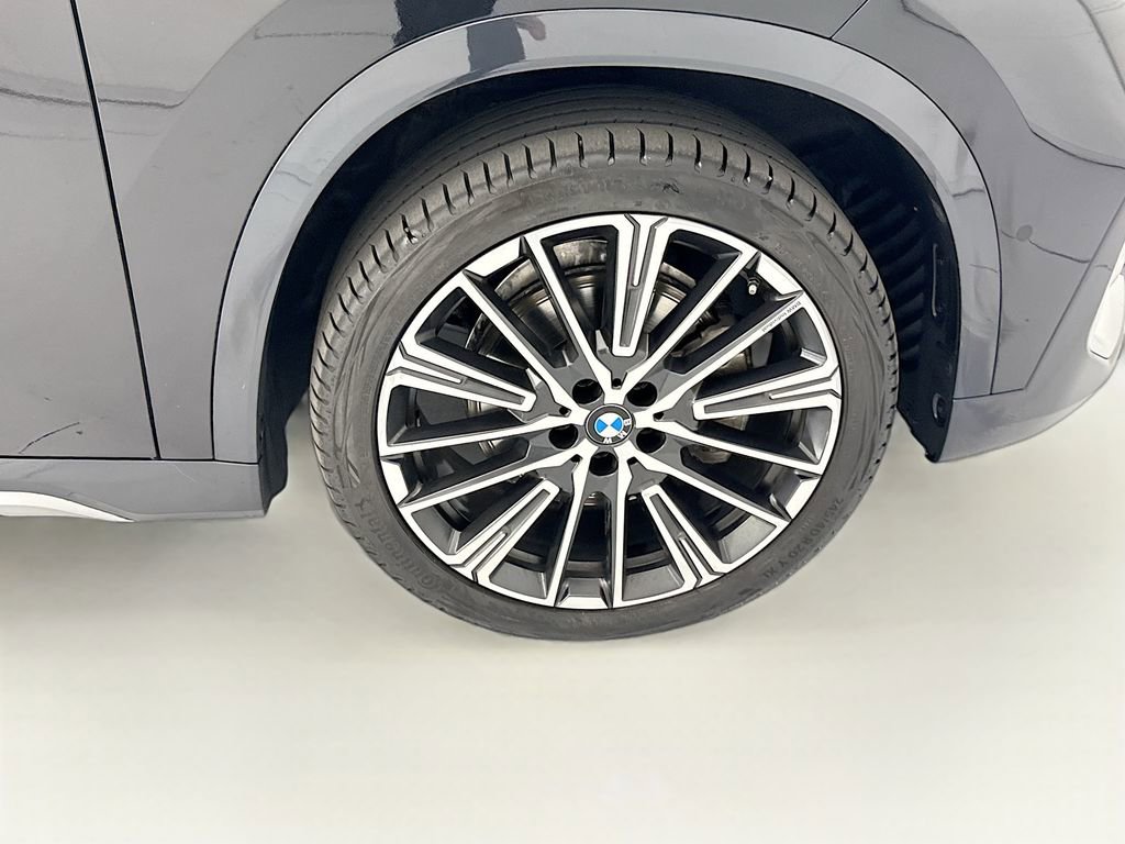 Certified 2025 BMW X1 xDrive28i w/ Technology Package image 30