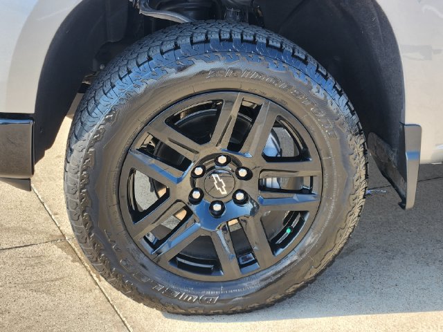 Used 2025 Chevrolet Silverado 1500 LT Trail Boss w/ Convenience Package II AWD/4WD image 18