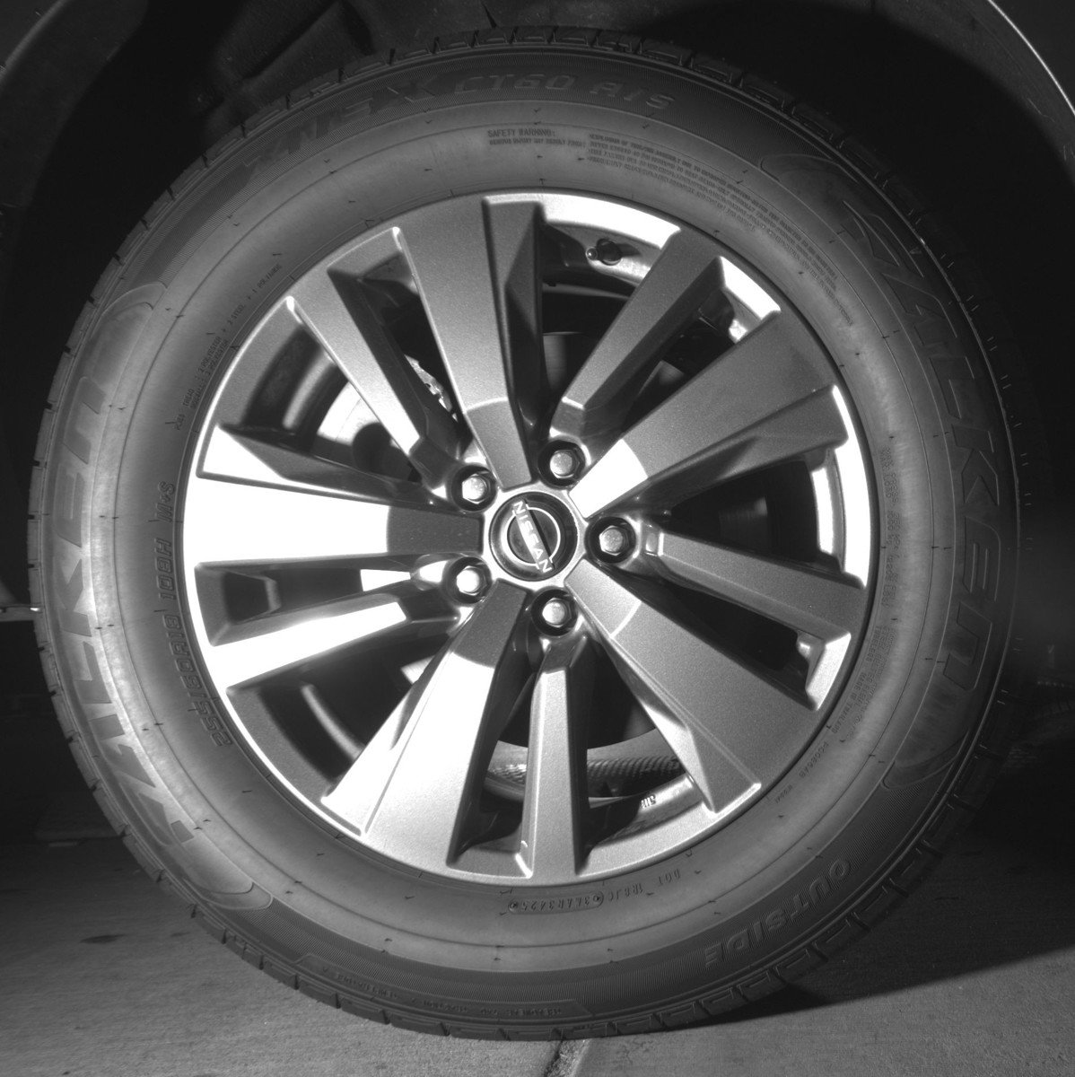 Used 2025 Nissan Pathfinder SV AWD/4WD image 15