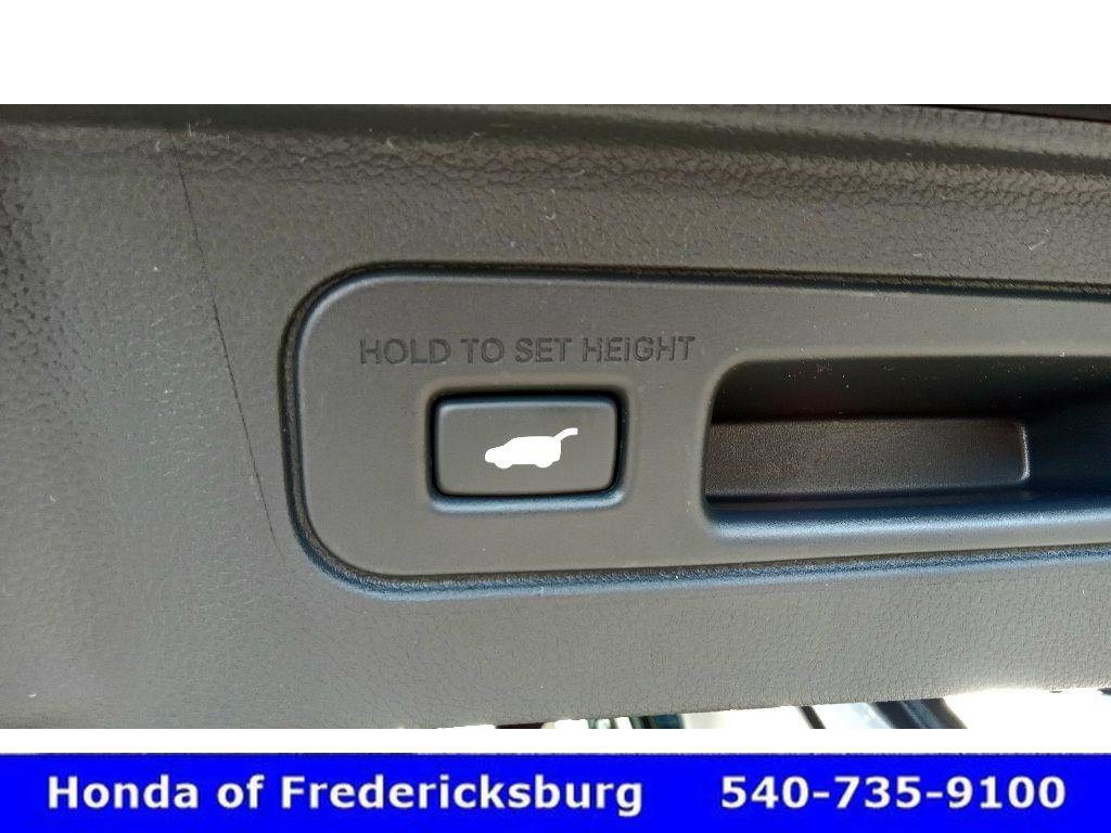 Certified 2025 Honda Pilot Elite image 41