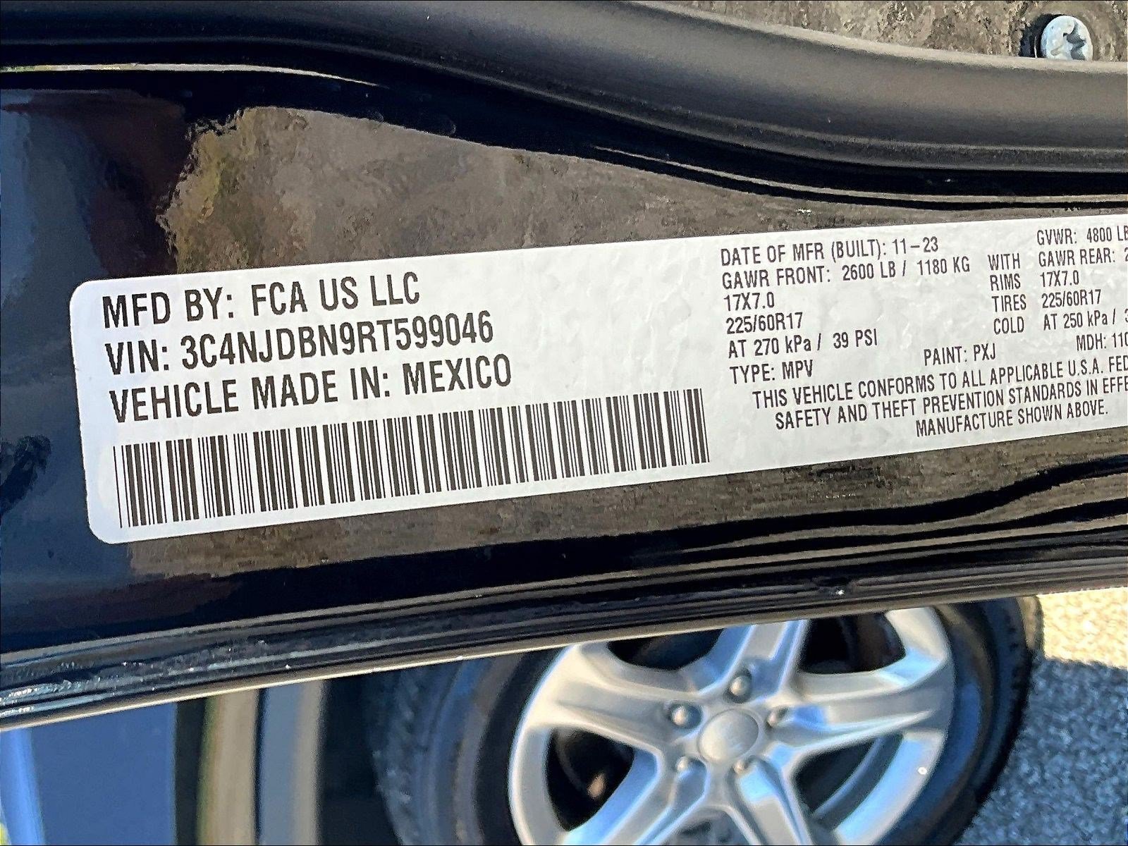 Used 2024 Jeep Compass Latitude AWD/4WD image 21