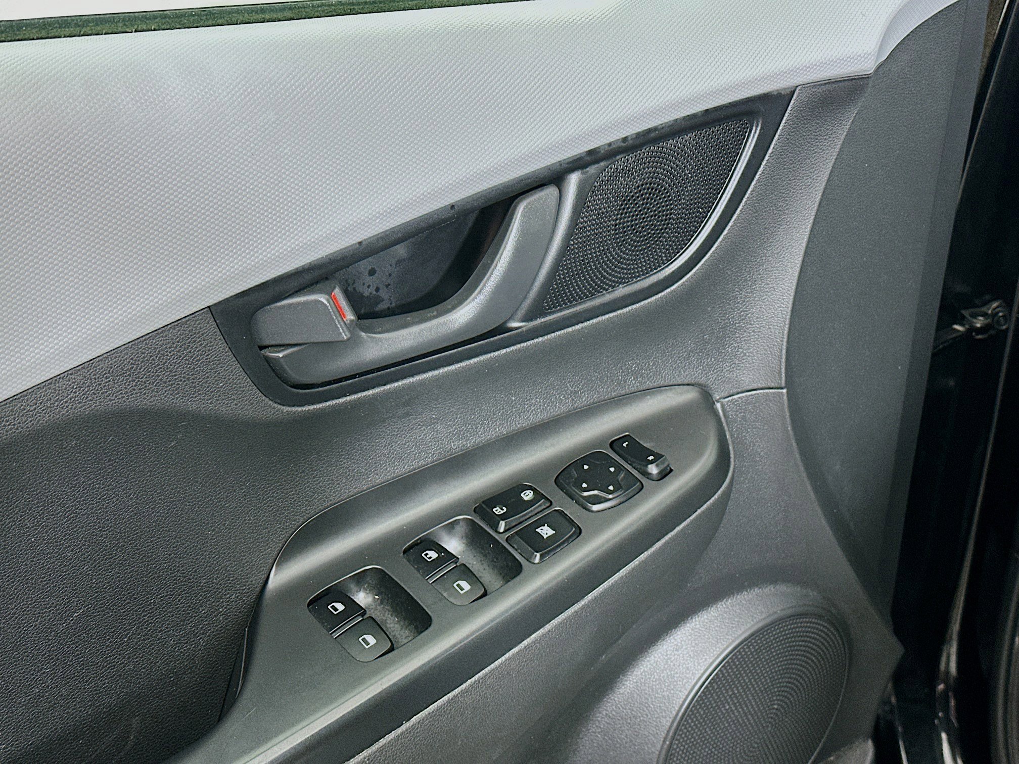 Used 2020 Hyundai Kona SE FWD image 15