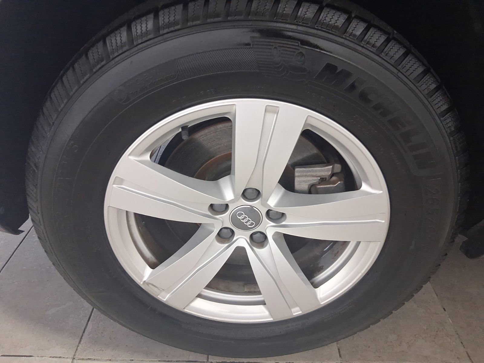 Used 2019 Audi Q7 2.0T Premium Plus w/ Premium Plus Package AWD/4WD image 12