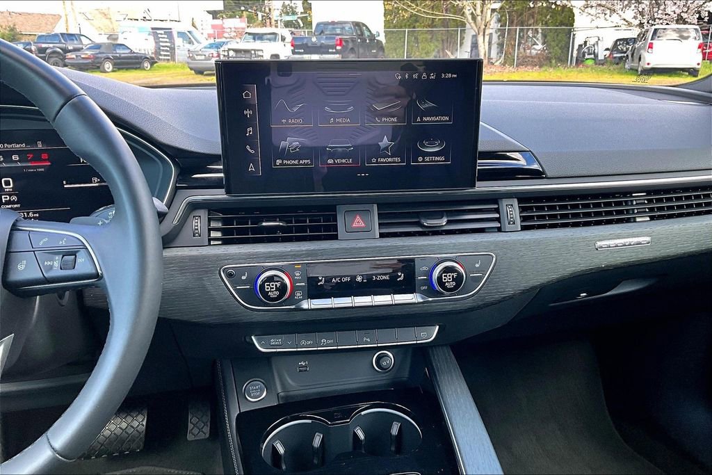 Used 2024 Audi A4 2.0T Premium Plus image 8