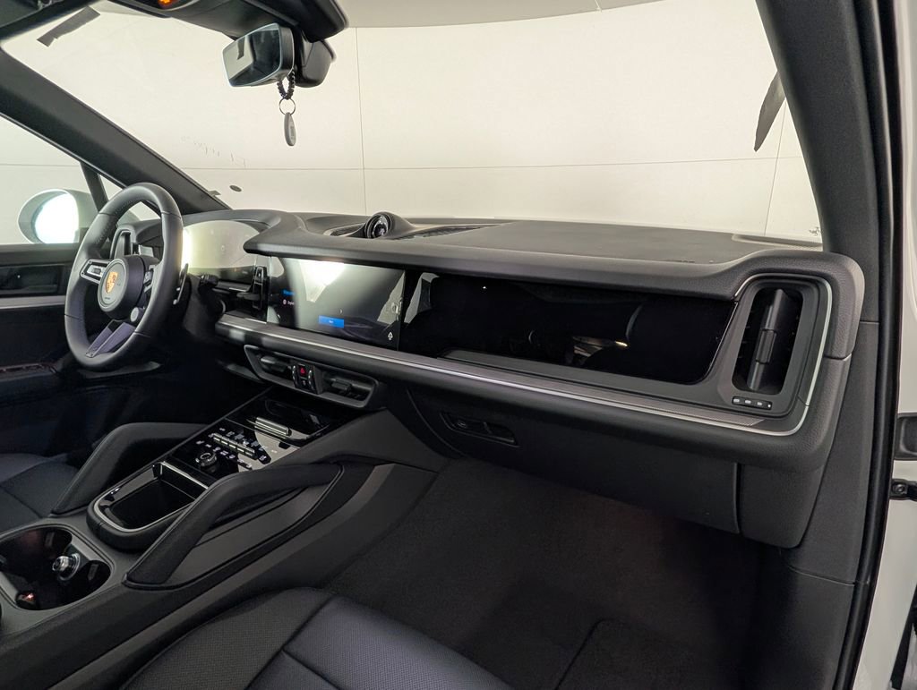 New 2026 Porsche Cayenne image 19