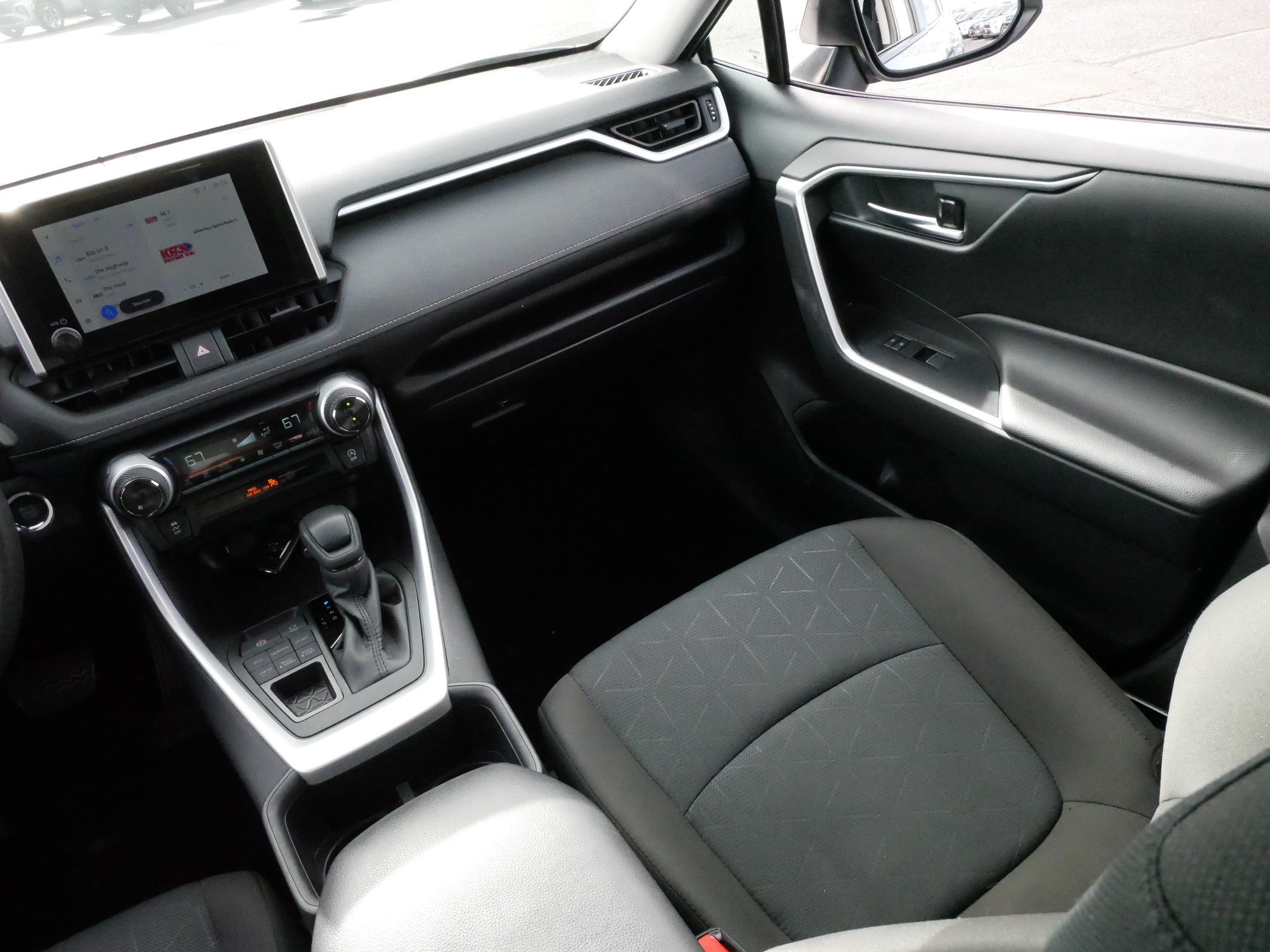 Certified 2025 Toyota RAV4 XLE AWD/4WD image 11