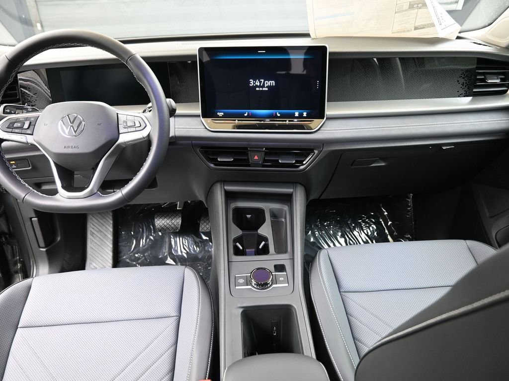 New 2026 Volkswagen Tiguan SE image 18