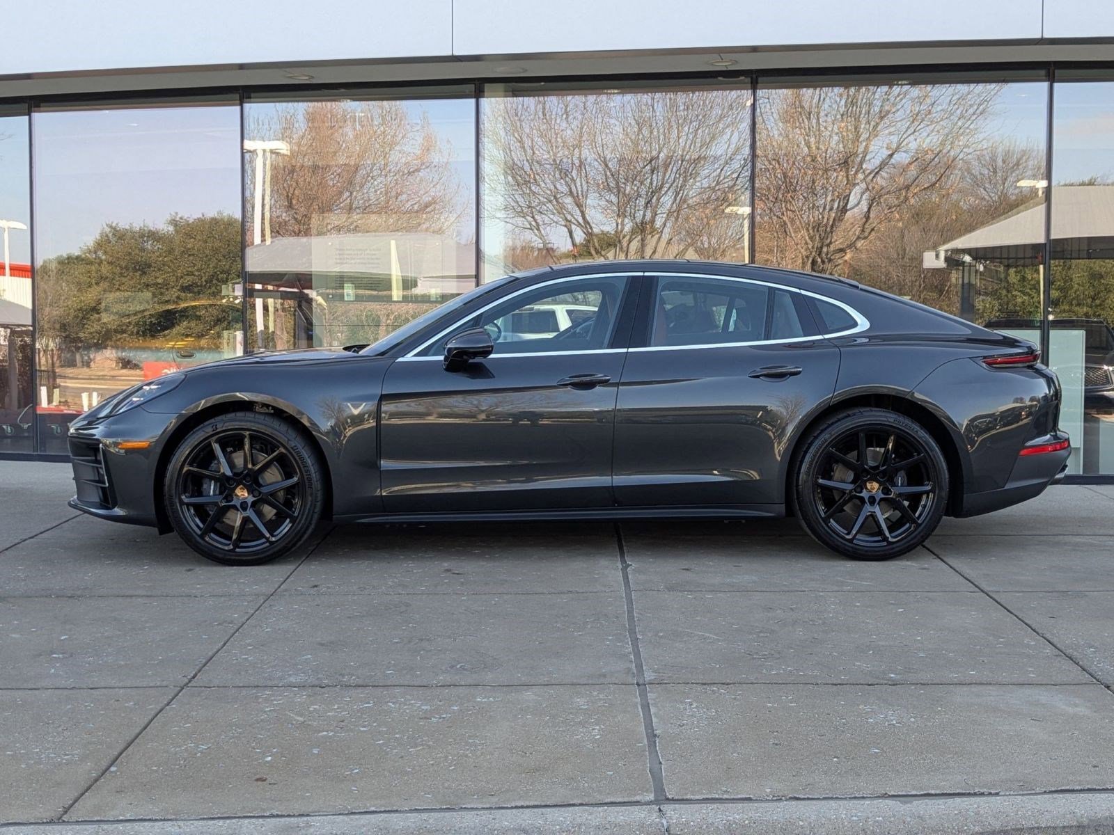 New 2026 Porsche Panamera image 2