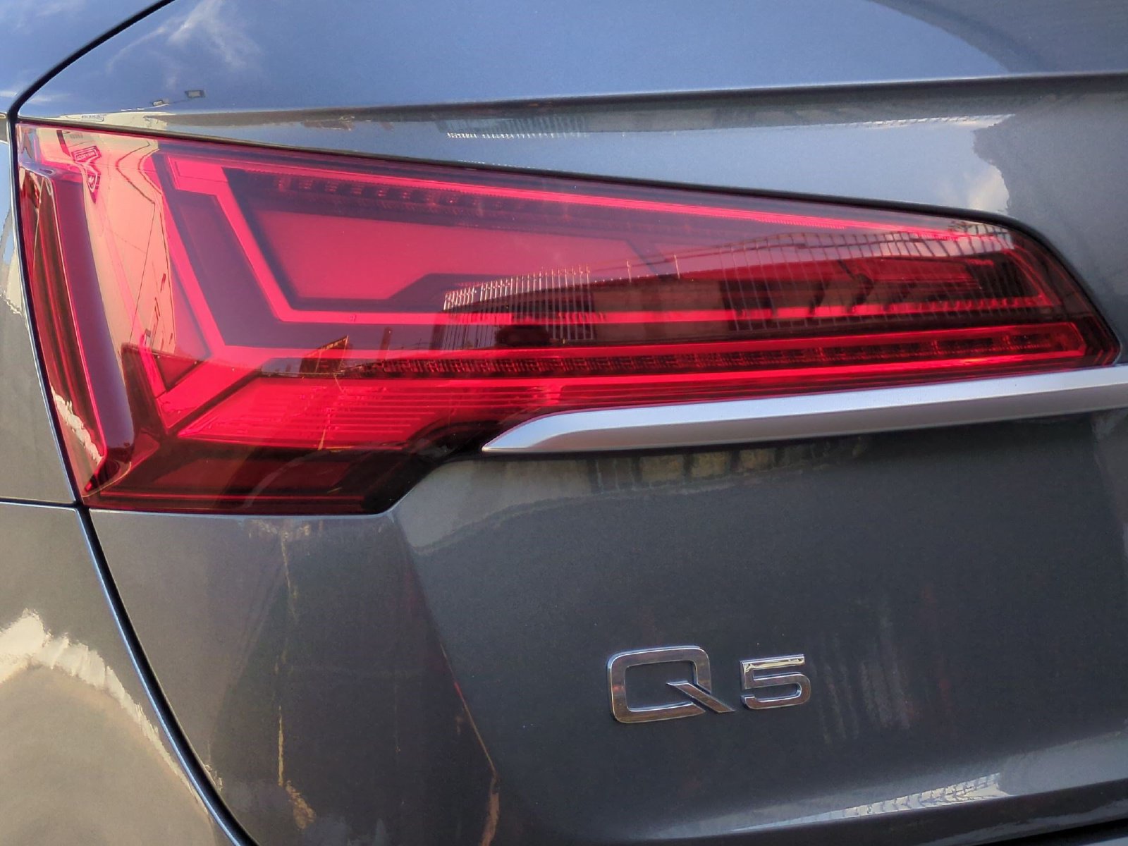 Used 2023 Audi Q5 2.0T Premium Plus AWD/4WD image 18